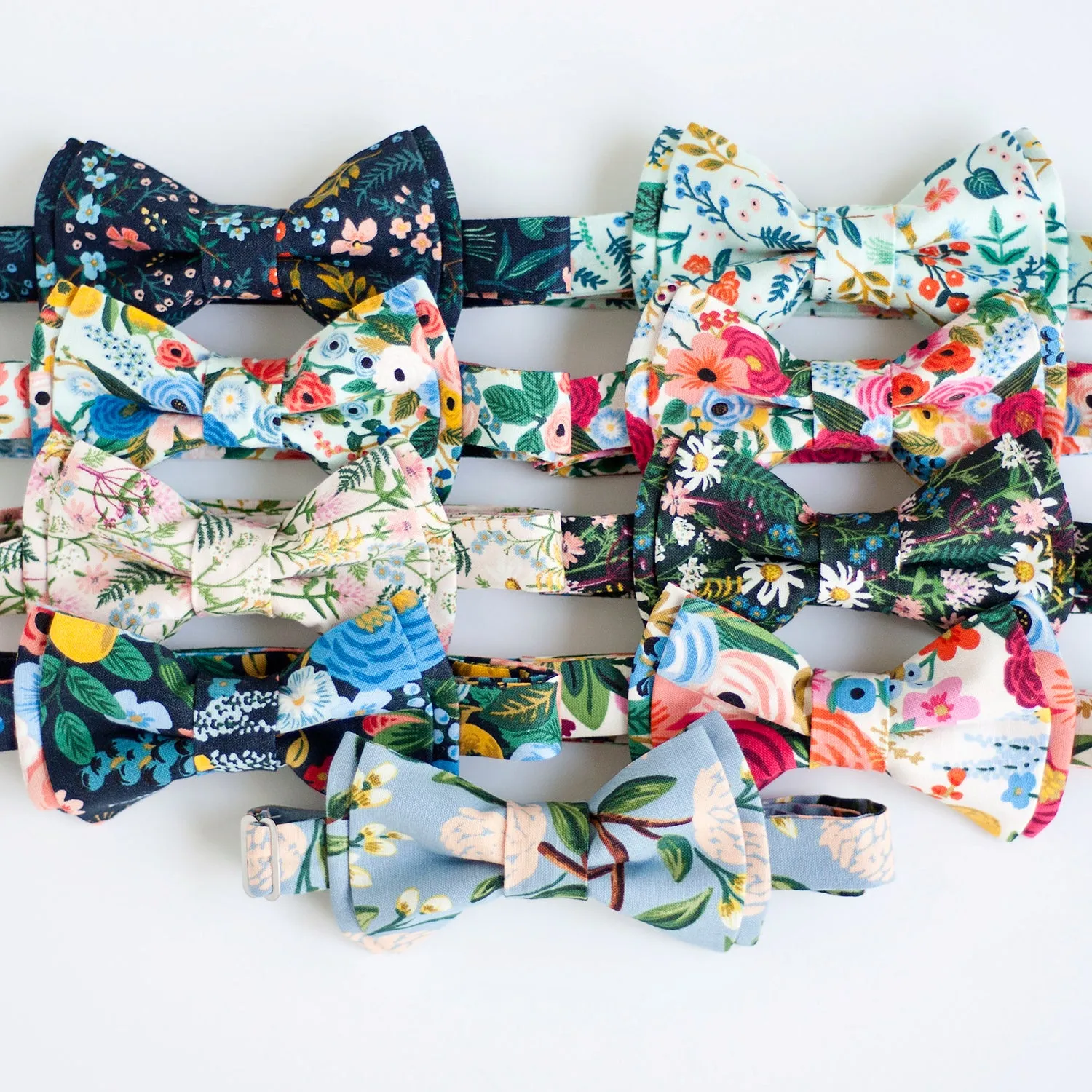 Boy's Bow Tie / Wildflowers In Pink