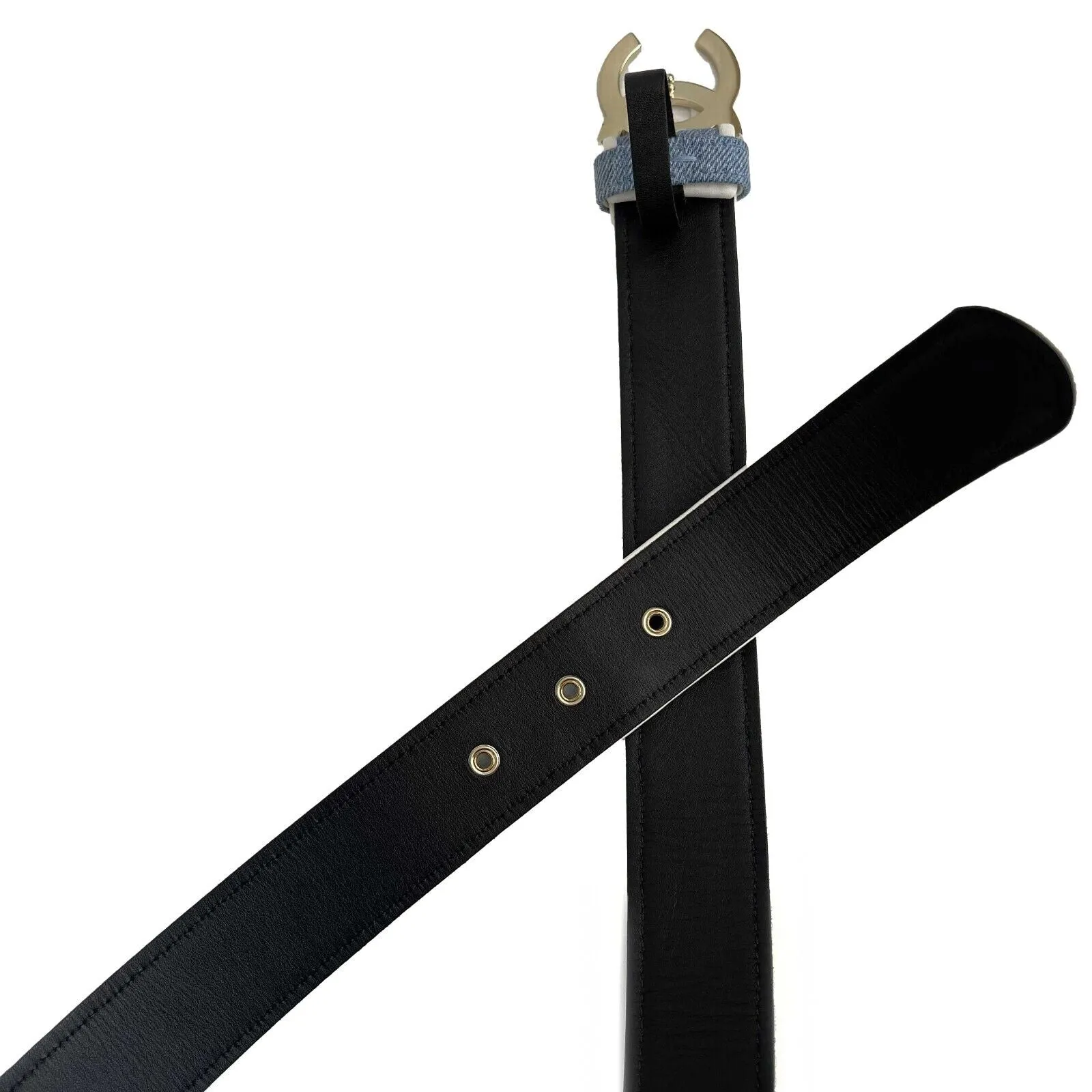 CHANEL - Blue Denim CC Buckle Belt Size - 80 / 32