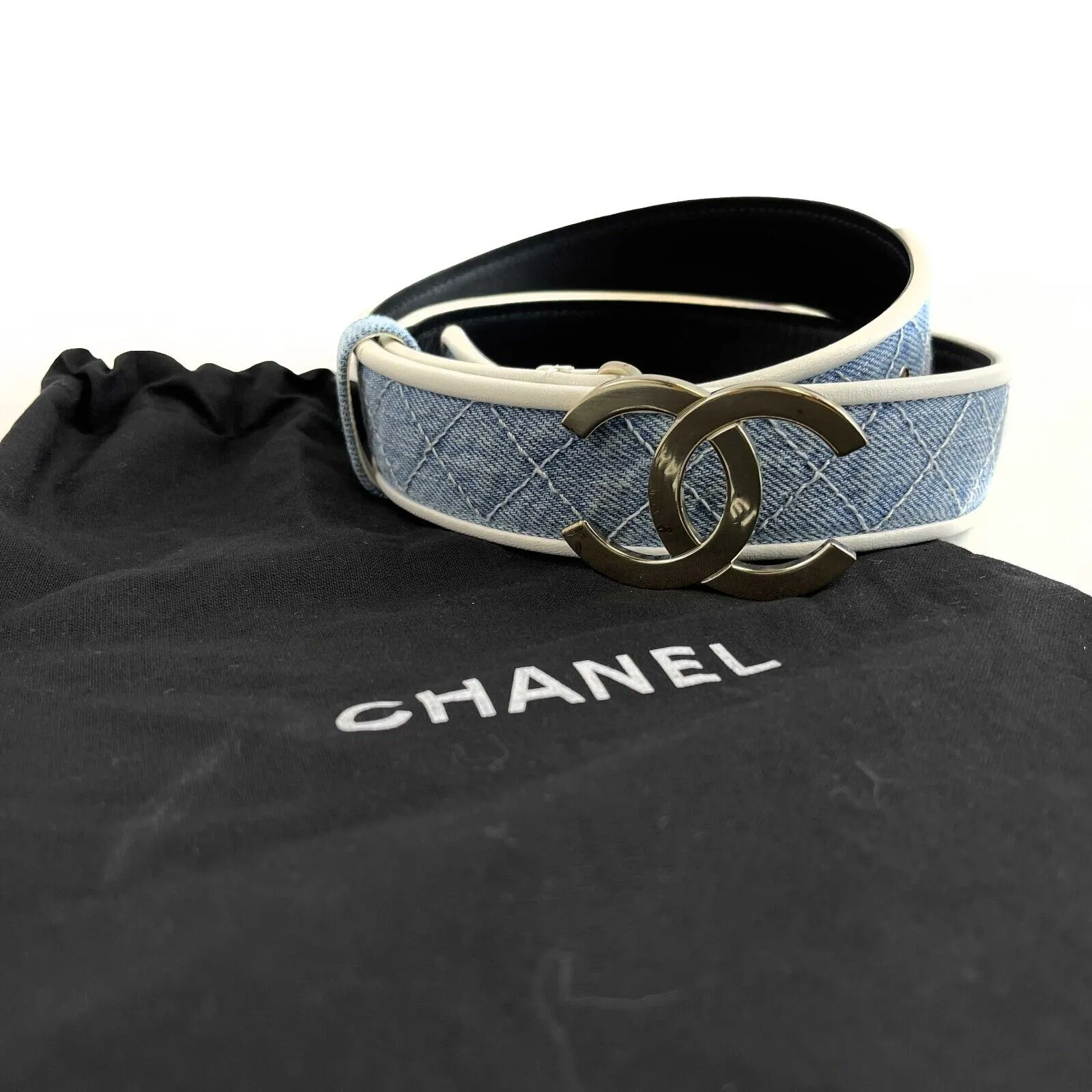 CHANEL - Blue Denim CC Buckle Belt Size - 80 / 32