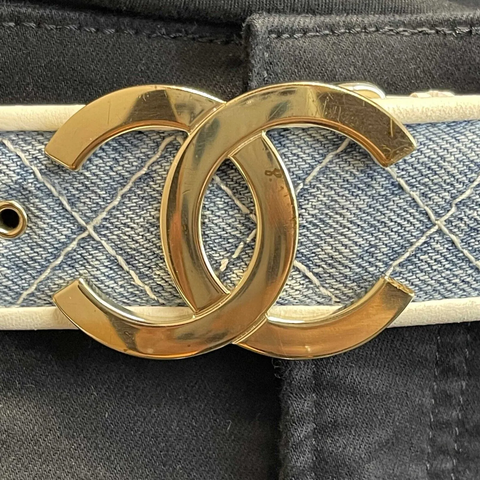 CHANEL - Blue Denim CC Buckle Belt Size - 80 / 32