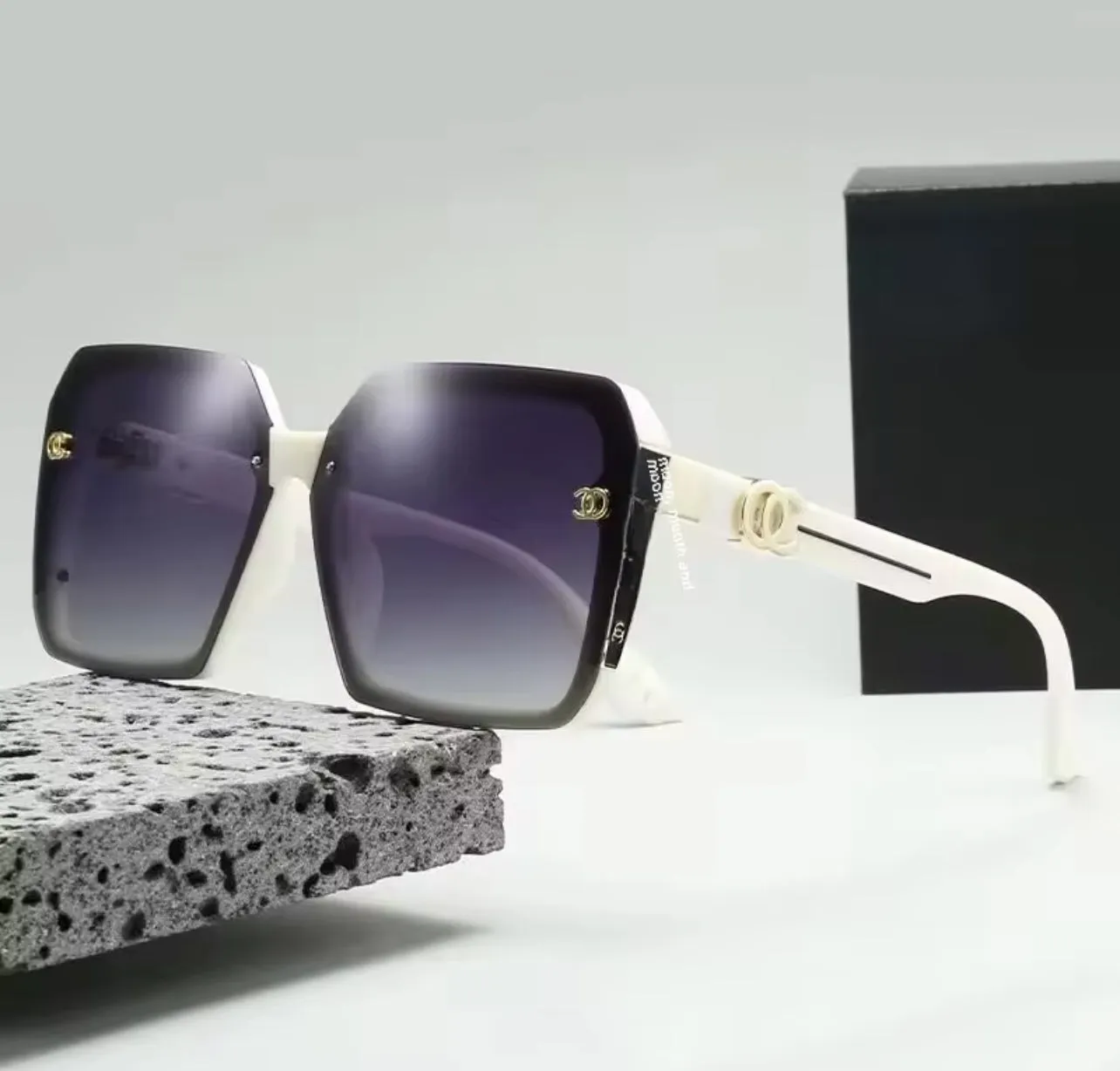 Fashion Oversized Sunglasses Women S226046