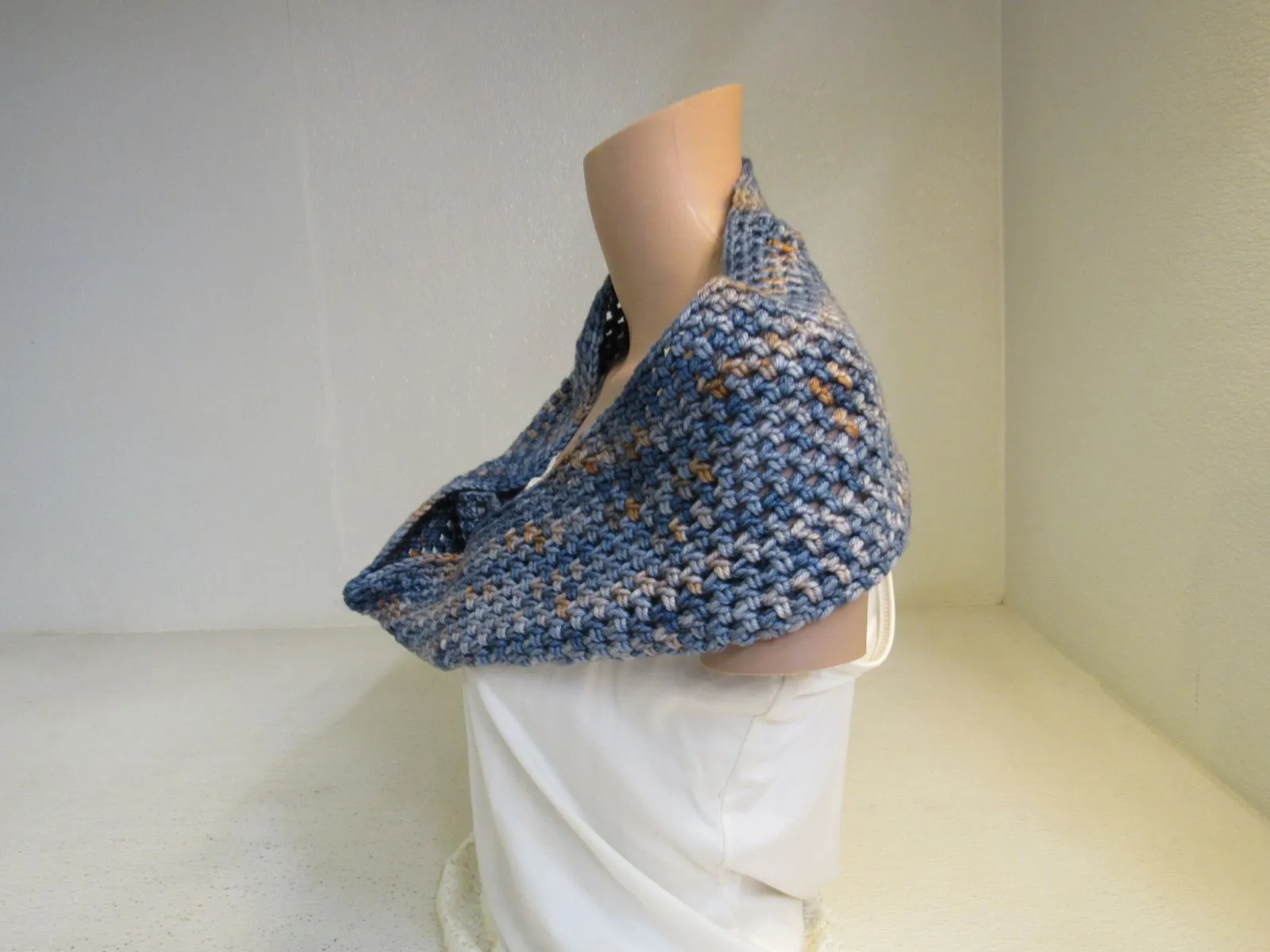 Handcrafted Cowl Blue Orange Crocheted 100% Merino Female Adult -- New