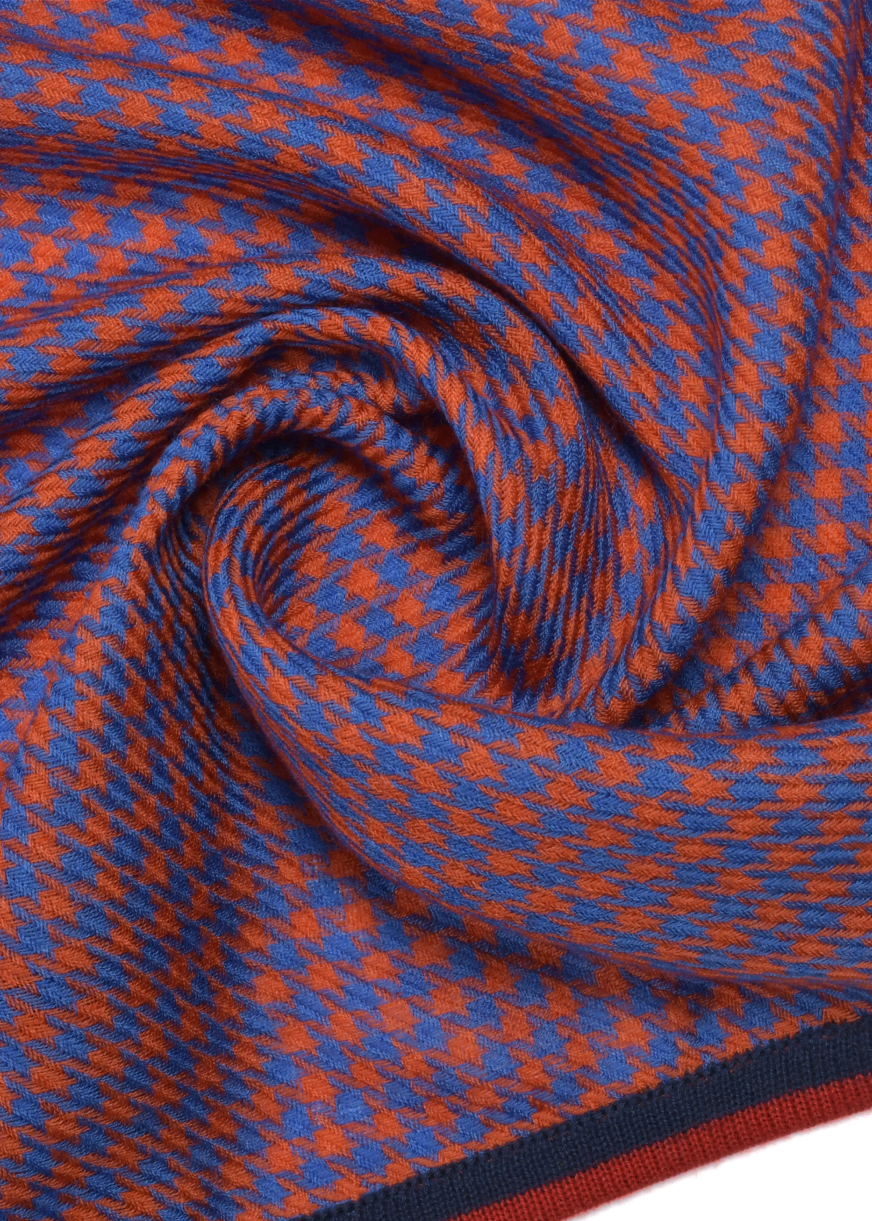 Houndstooth Stole with Piping Border in Merino
