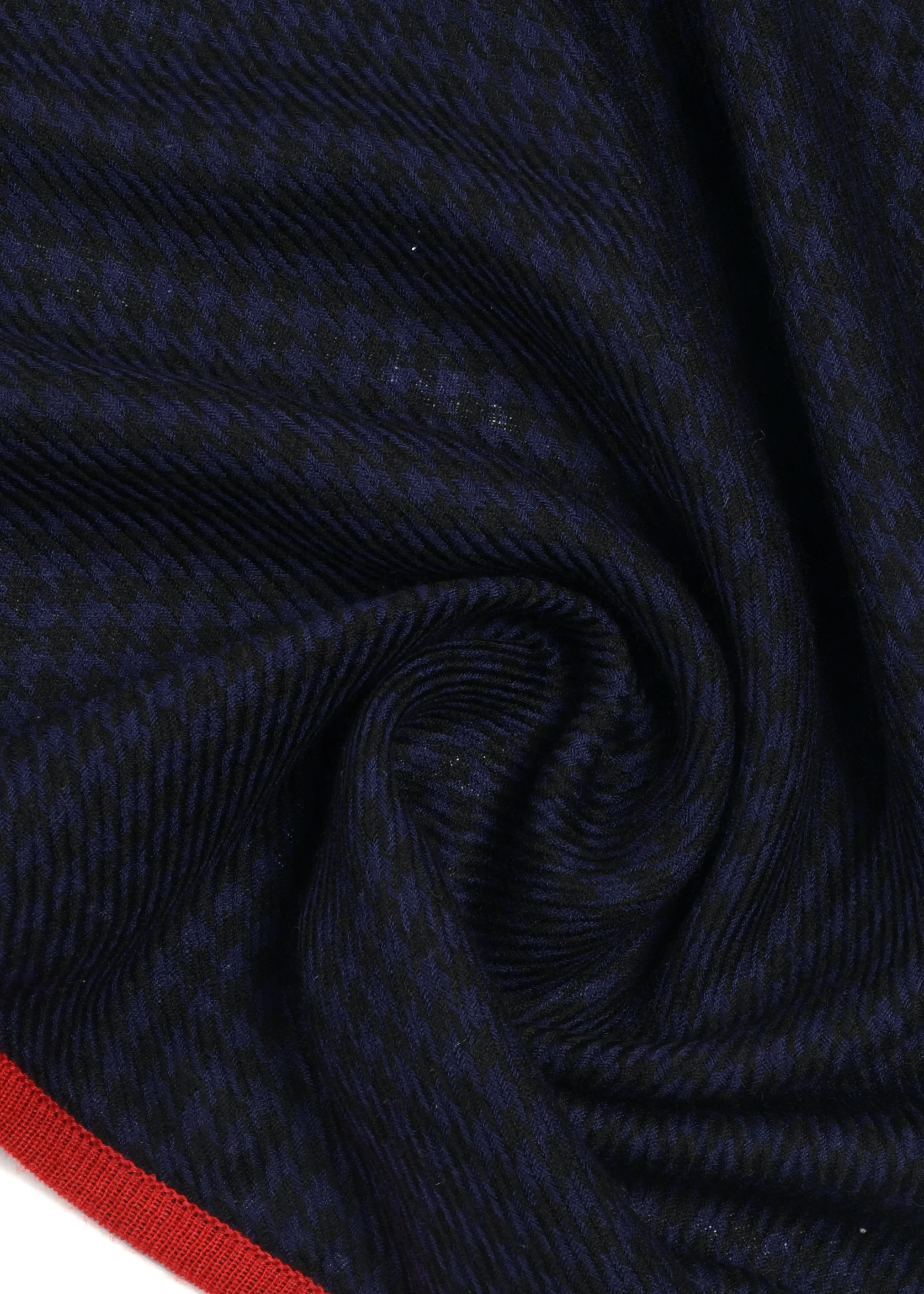 Houndstooth Stole with Piping Border in Merino