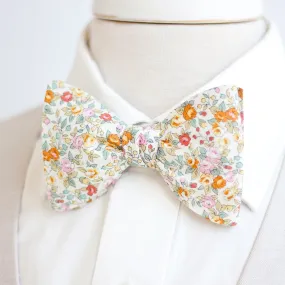 Men's Freestyle Self-Tie Bow Tie / Blossoms In Yellow