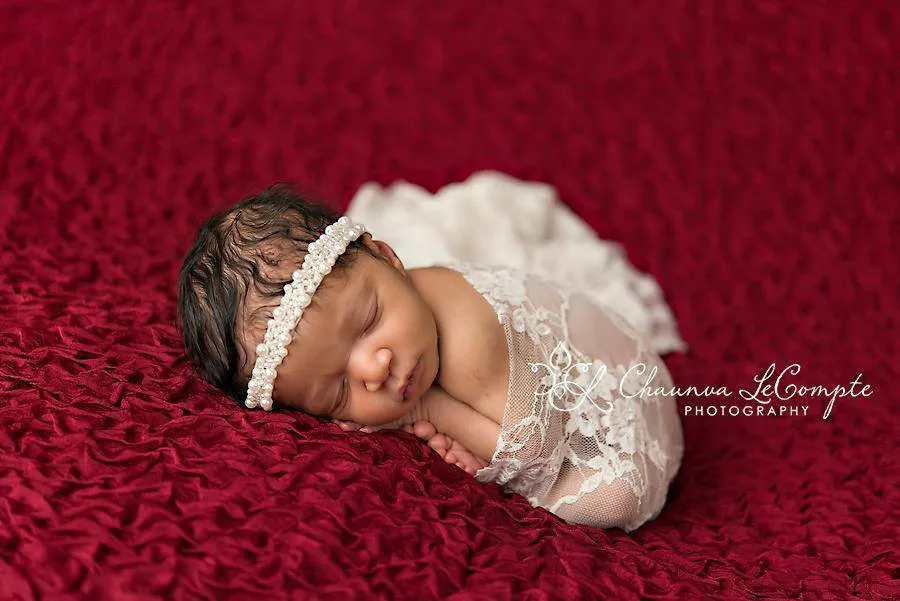 Stretch Lace Wrap in Cream